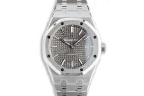 2021 Audemars Piguet Royal Oak 15450ST.00 with Box & Card