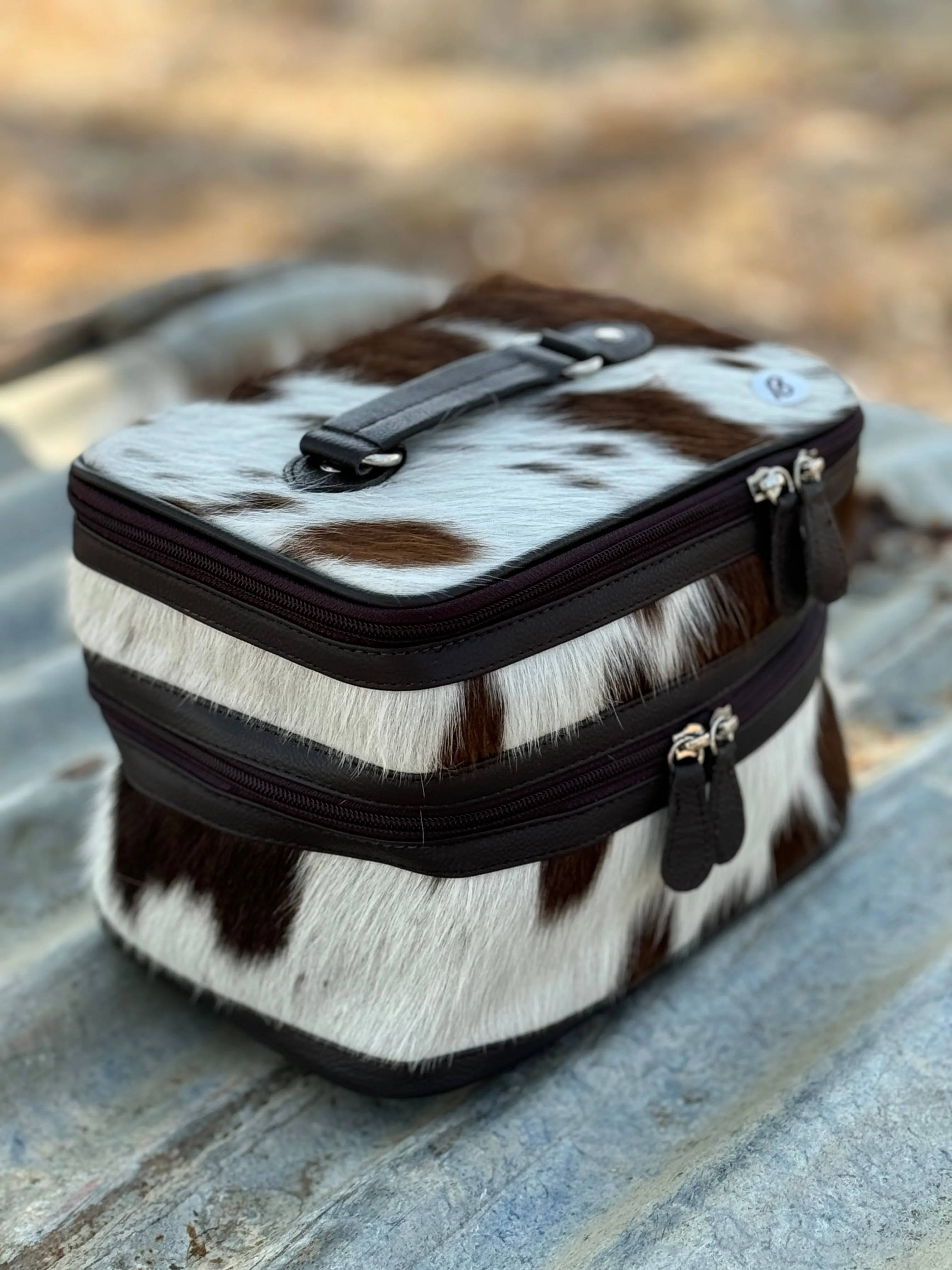 Cowhide Beauty Case #018 Brown