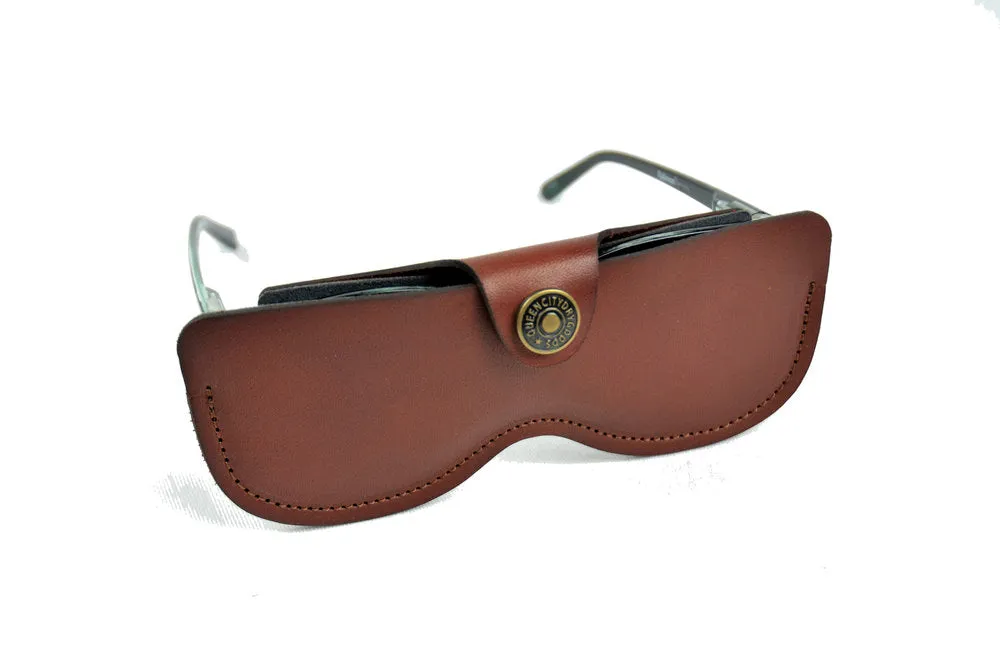 Leather Glasses Sleeve in Chestnut