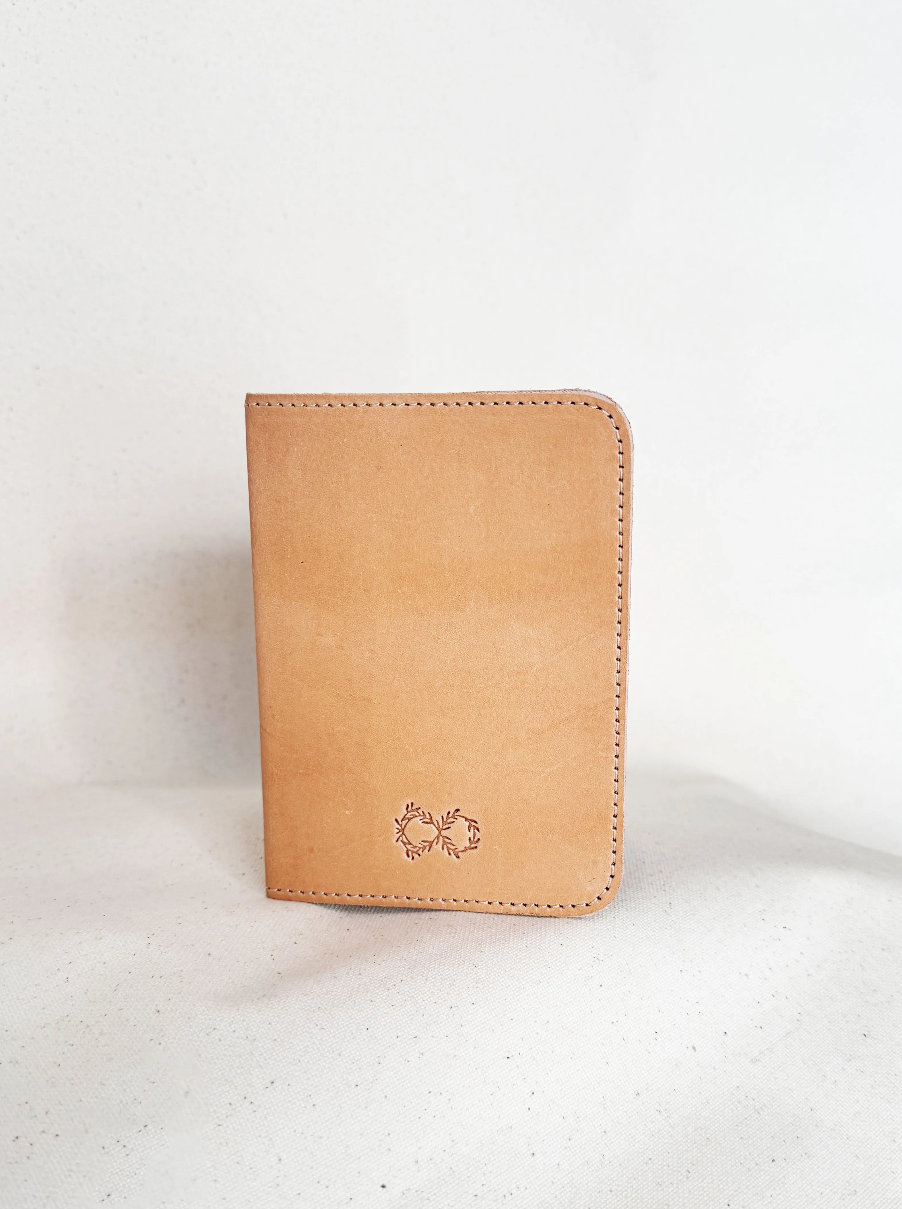 LEATHER PASSPORT CASE ~ NATURAL