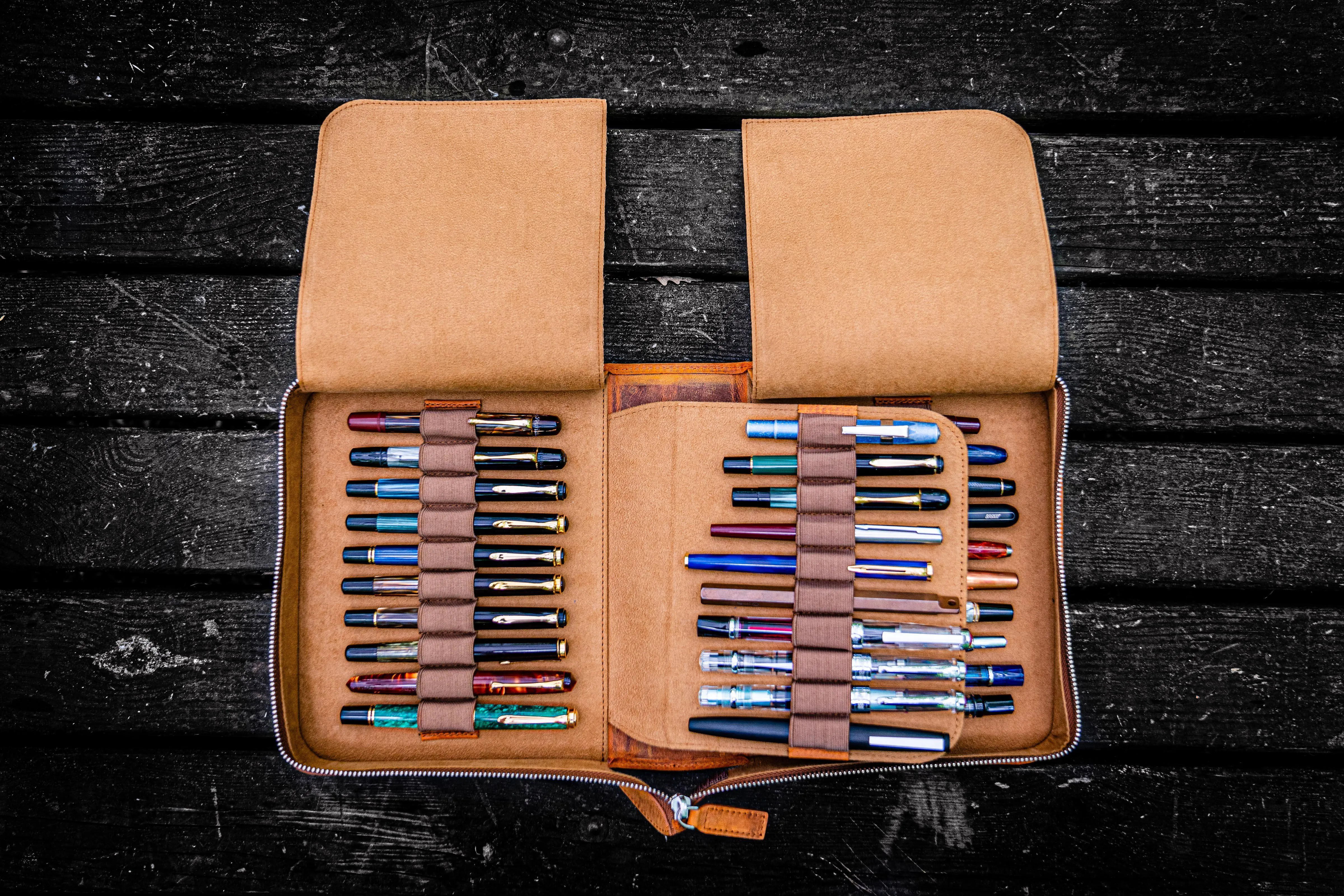 Leather Zippered 40 Slots Pen Case - Crazy Horse Brown