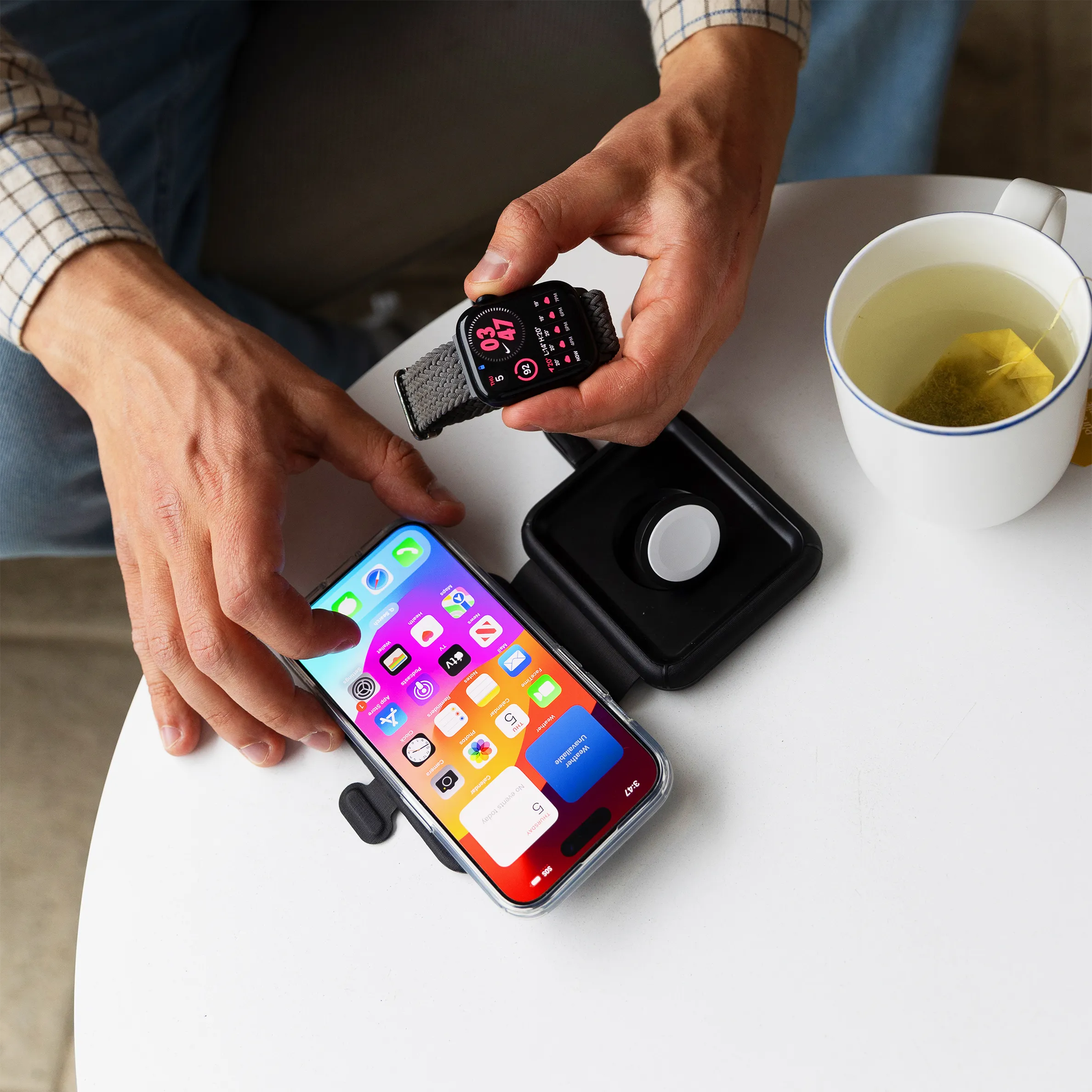 MagTravel 2-in-1 Wireless Charger