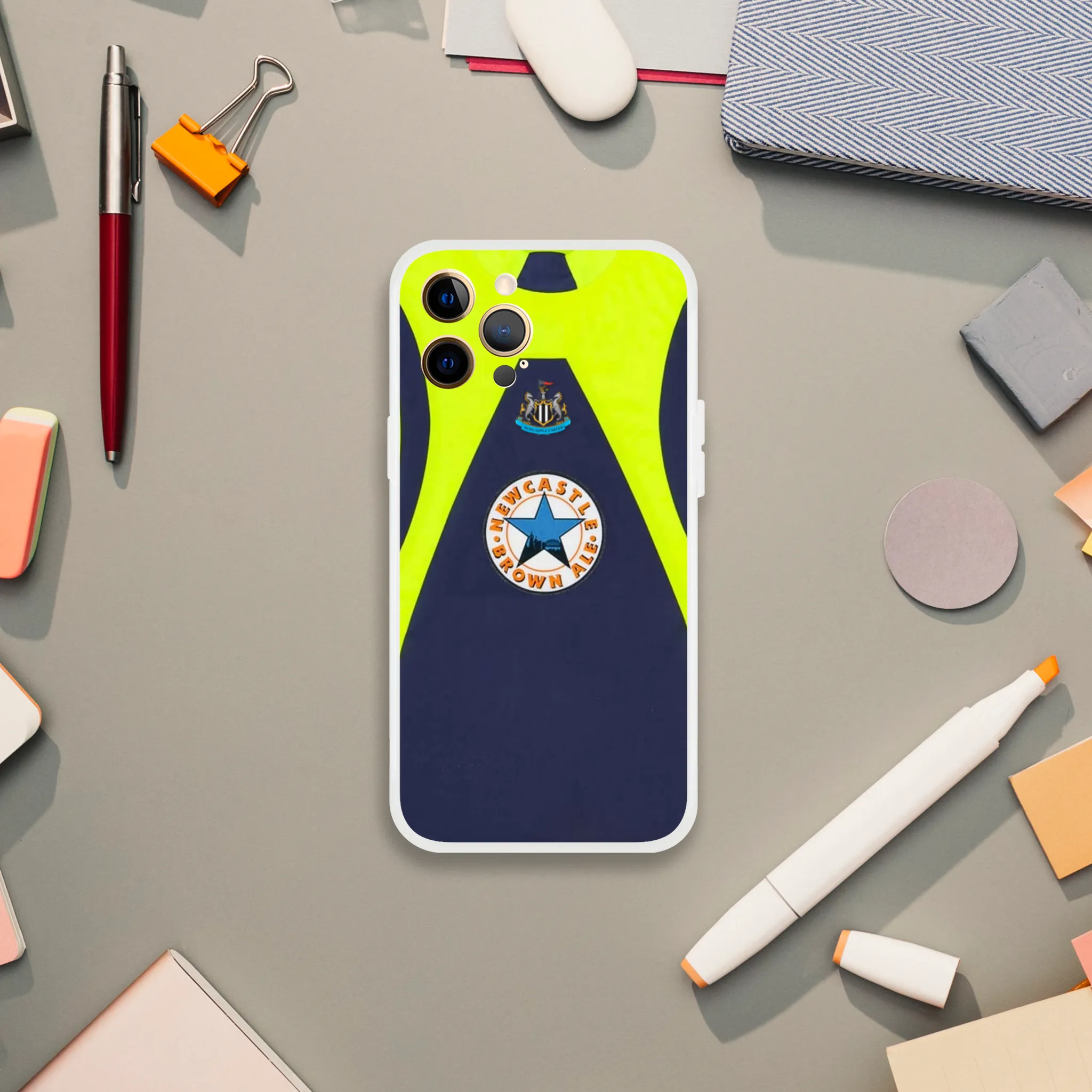 Newcastle United Retro GK Kit 98-99 - Phone Case