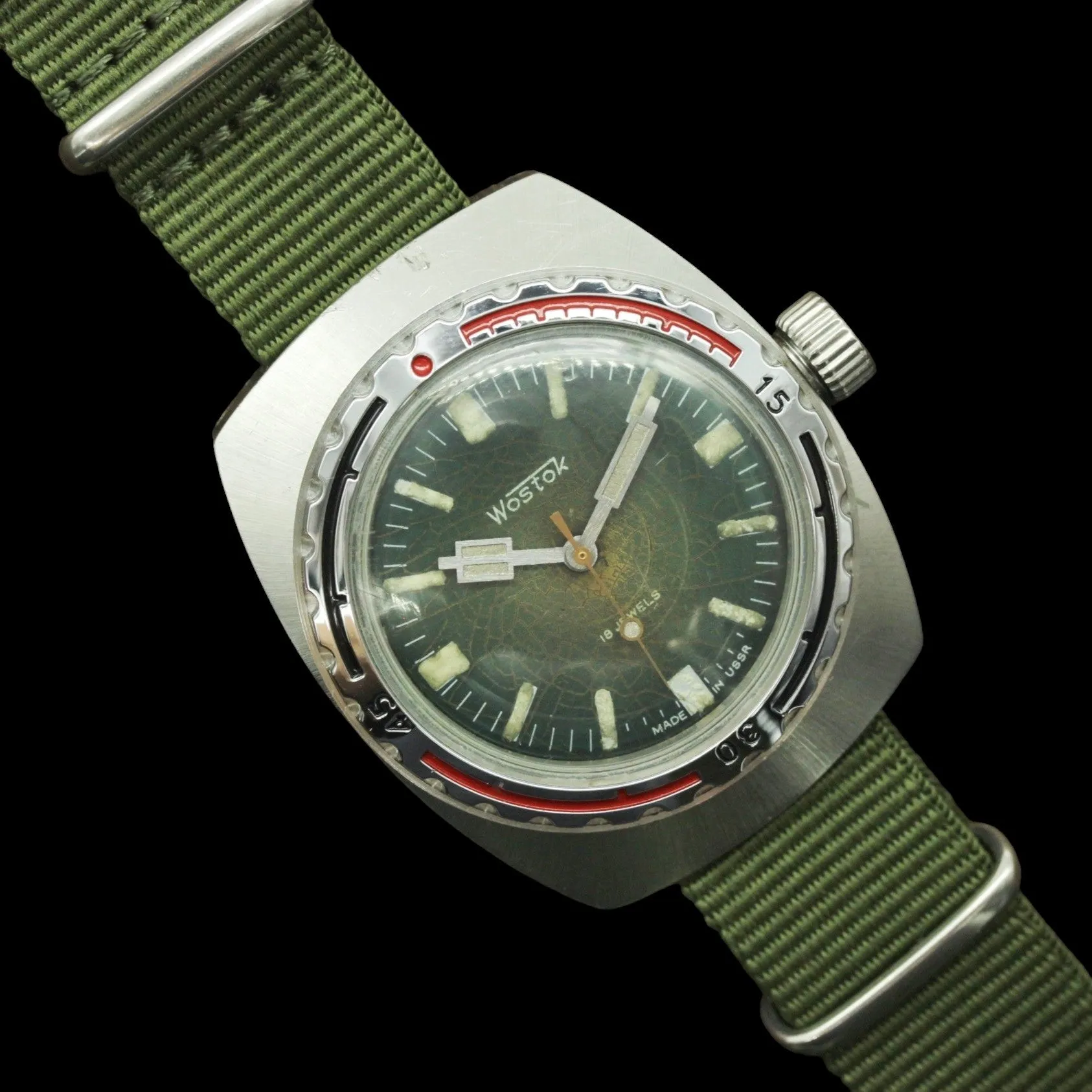 Soviet mechanical men's watch VOSTOK Barrel Amphibian Diver