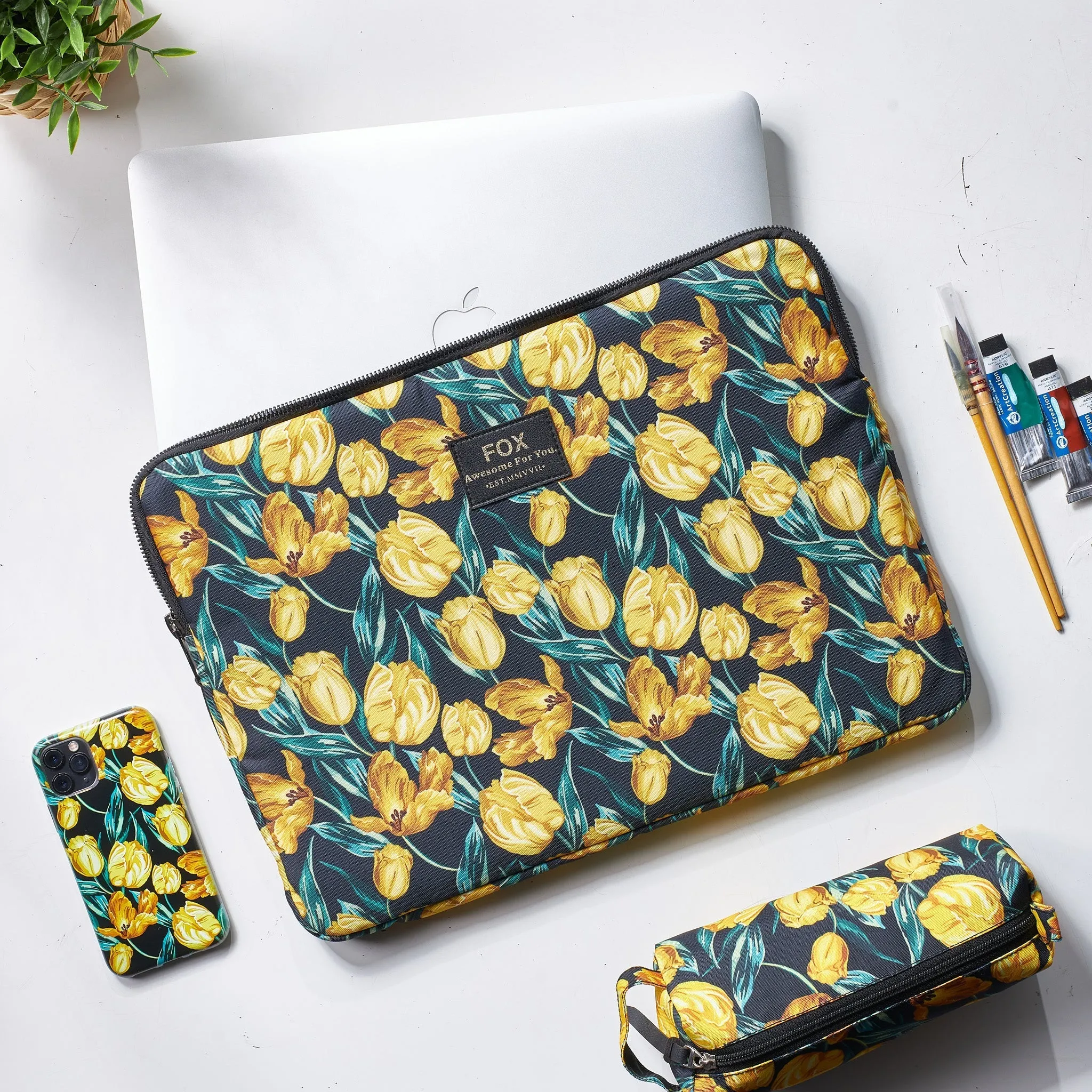 Tulip Laptop Case